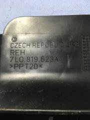 Запчасть дефлектор воздушный левый Audi Q7 2006