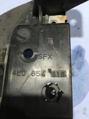 Брызговик задний правый Audi Q7 2006