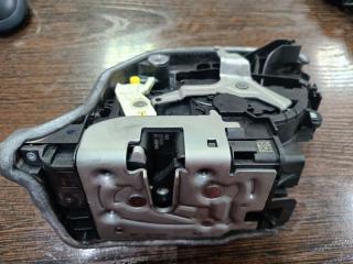 Запчасть замок боковой двери задний левый