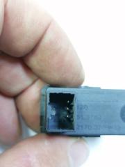 Кнопка стеклоподъемника