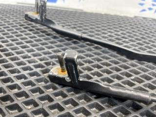 Поводок стеклоочистителя передний X3 2011 F25 N47N 2.0d