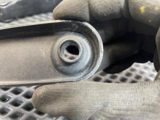 Поводок стеклоочистителя передний X3 2011 F25 N47N 2.0d