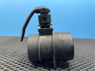 Фото запчасти расходомер воздуха Volkswagen Passat 2010 контрактная запчасть Запчасть расходомер воздуха Volkswagen Passat 2010