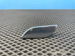 Фото запчасти крышка форсунки омывателя правая Skoda SuperB 2012 контрактная запчасть Запчасть крышка форсунки омывателя правая Skoda SuperB 2012