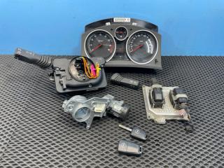 Запчасть блок управления двигателем Opel Astra 2008