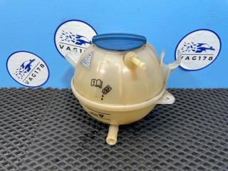 Фото запчасти бачок расширительный Audi TT 2009 контрактная запчасть Запчасть бачок расширительный Audi TT 2009