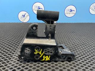 Крючок капота A6 C6 BDX