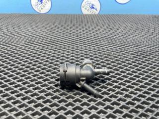 Фото запчасти фланец системы охлаждения Audi A3 2015 контрактная запчасть Запчасть фланец системы охлаждения Audi A3 2015