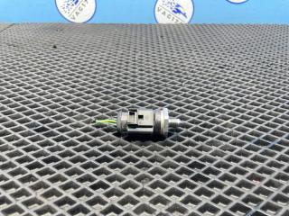 Запчасть датчик давления топлива Audi A4 2016