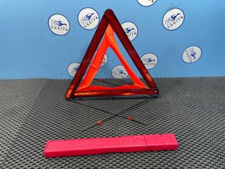 Запчасть знак аварийной остановки BMW X1 2011