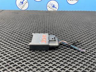 Запчасть реле топливного насоса Skoda Octavia 2017