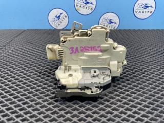 Фото запчасти замок двери задний левый Volkswagen Touareg 2011 контрактная запчасть Запчасть замок двери задний левый Volkswagen Touareg 2011