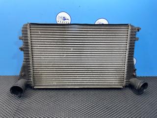 Запчасть интеркулер Volkswagen Passat 2008