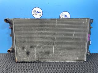 Запчасть радиатор основной Volkswagen Passat 2008