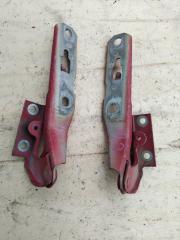 Фото запчасти петля капота Audi A4 2000-2006 Б/У запчасть Запчасть петля капота Audi A4 2000-2006