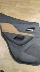 Фото запчасти обшивка двери задняя левая OPEL Mokka 2016 Б/У запчасть Запчасть обшивка двери задняя левая OPEL Mokka 2016