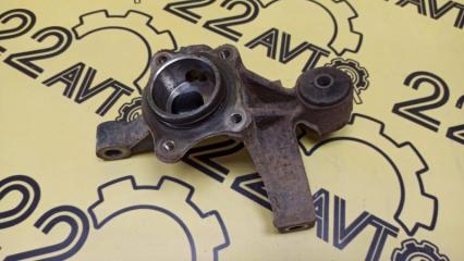 Цапфа (поворотный кулак) задняя правая Toyota Windom 06.2000