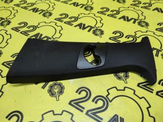 Накладка средней стойки верх передняя левая BMW X5 12.2008