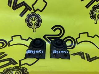 Фото запчасти крепление радиатора Hyundai I30 2010 контрактная запчасть Запчасть крепление радиатора Hyundai I30 2010