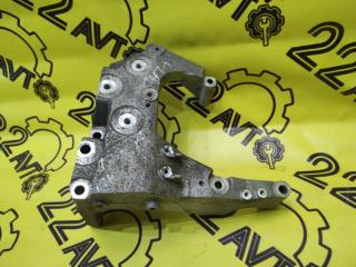 Кронштейн опоры двигателя передний правый Nissan Teana контрактная Кронштейн опоры двигателя передний правый Nissan Teana