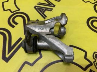 Кронштейн левый Audi A8 контрактная Кронштейн левый Audi A8