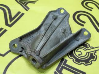 Кронштейн опоры двигателя передний левый Audi A8 контрактная Кронштейн опоры двигателя передний левый Audi A8