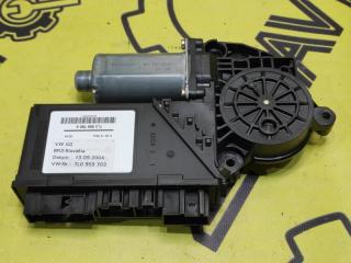 Моторчик стеклоподъемника задний левый Volkswagen Touareg 2005 контрактная Моторчик стеклоподъемника задний левый Volkswagen Touareg 2005