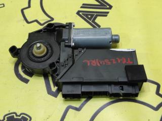 Моторчик стеклоподъемника задний левый Volkswagen Touareg 2008 контрактная Моторчик стеклоподъемника задний левый Volkswagen Touareg 2008