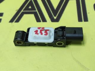 Запчасть датчик airbag Volkswagen Touareg 2005