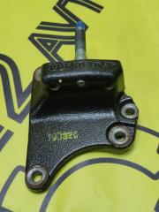 Кронштейн опоры двигателя передний правый Kia Sportage 2010 контрактная Кронштейн опоры двигателя передний правый Kia Sportage 2010