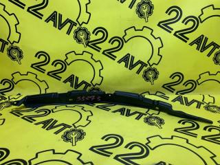 Запчасть уплотнитель крыла передний правый Mitsubishi Outlander 2007