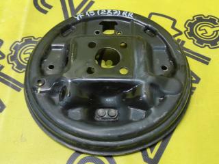 Щиток тормозного механизма задний правый Nissan Juke 2012 контрактная Щиток тормозного механизма задний правый Nissan Juke 2012