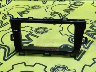 Рамка магнитолы Toyota PRIUS 2009
