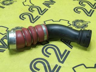 Патрубок интеркулера BMW X5 2011 контрактная Патрубок интеркулера BMW X5 2011