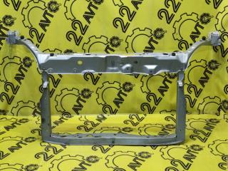 Рамка радиатора Toyota ist 2003.07