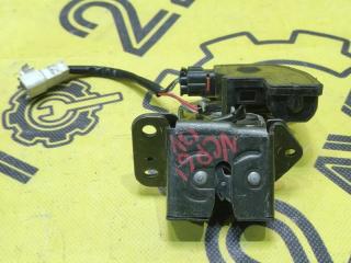 Запчасть замок багажника Toyota ist 09.2002 NCP61 1NZFE 6935052180 контрактная Замок багажника Toyota ist 09.2002 NCP61 1NZFE 6935052180 контрактная