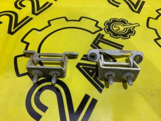 Петли багажника Subaru Forester 2004