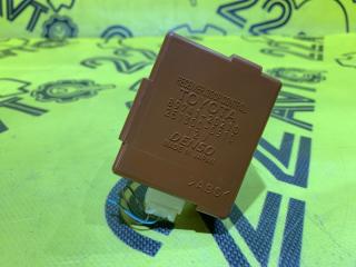 Блок управления дверьми Toyota AVENSIS 2003