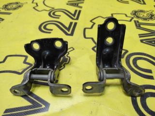Петли двери задние правые Subaru Forester 2008