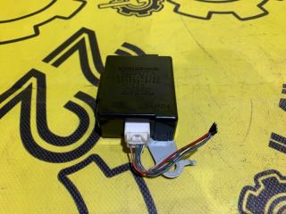 Блок управления дверьми Toyota Camry 2001
