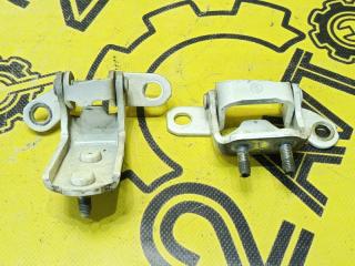 Петли двери задние правые Toyota Windom 1997