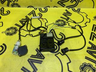 Блок управления парковкой задний Toyota Camry 2001