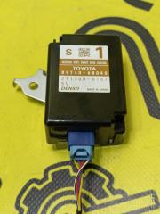 Блок управления дверьми Toyota Wish 2009
