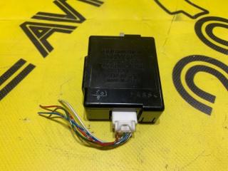 Блок управления дверьми Toyota Windom 2005