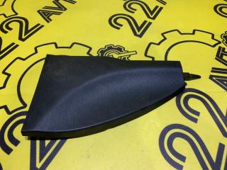 Накладка консоли правая Toyota PRIUS 2013