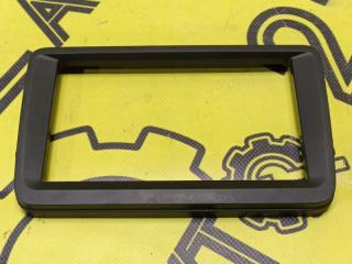 Рамка магнитолы Volkswagen Tiguan 2012