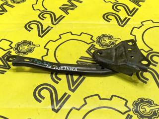 Кронштейн передний левый Subaru LEVORG 2015 контрактная Кронштейн передний левый Subaru LEVORG 2015