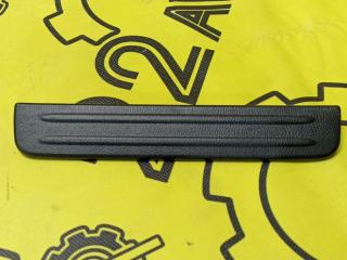 Накладка на порог внешняя задняя правая Nissan Primera 2002 контрактная Накладка на порог внешняя задняя правая Nissan Primera 2002