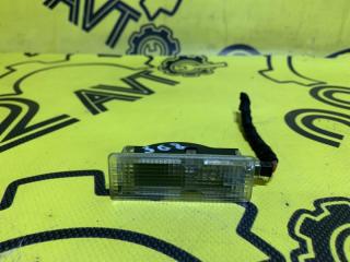 Фото запчасти плафон салона BMW X3 2007 контрактная запчасть Запчасть плафон салона BMW X3 2007