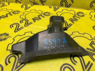 Воздухозаборник Toyota Windom 2005